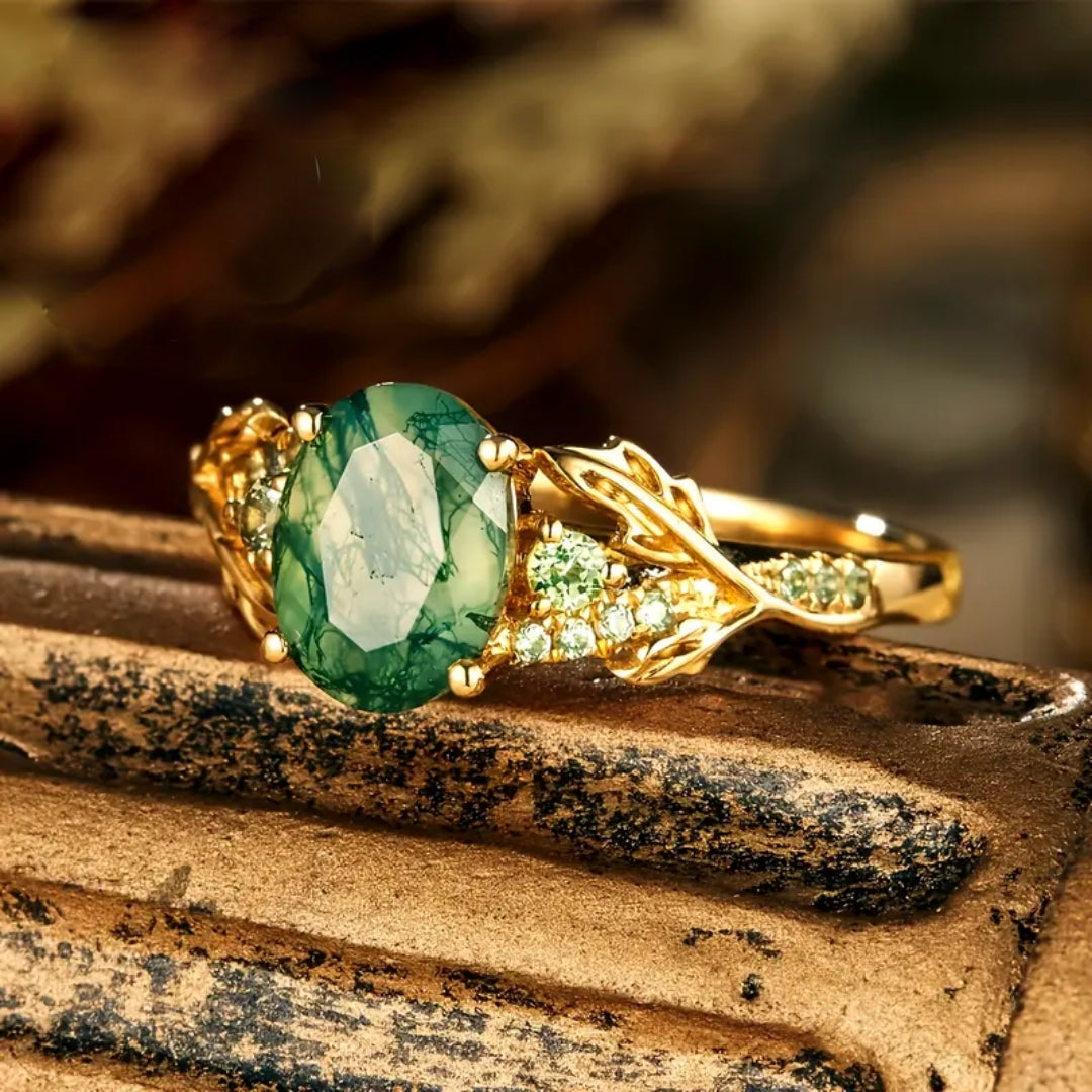 Green Gold Stone Ring
