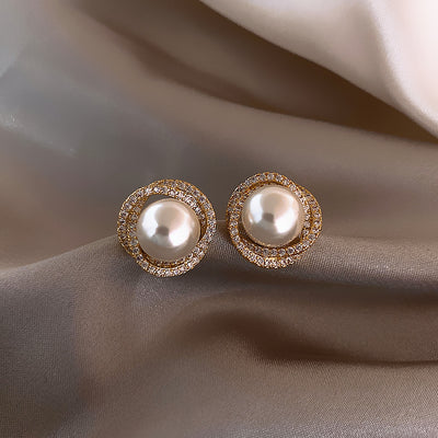 Vintage Pearl Earring