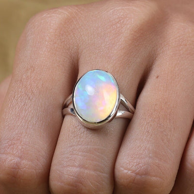 Opal Gemstone Ring in 925 Sterling Silver