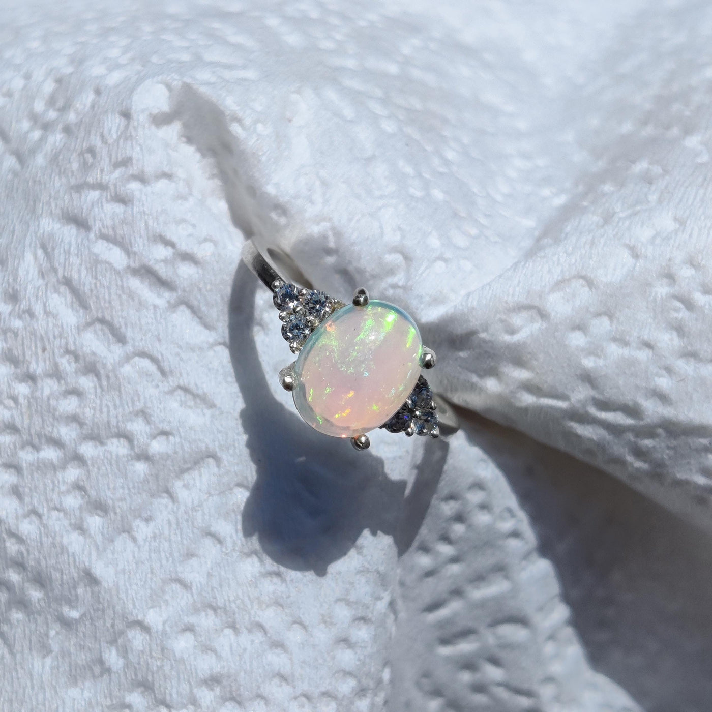 Vintage Opal Ring in 925 Sterling Silver