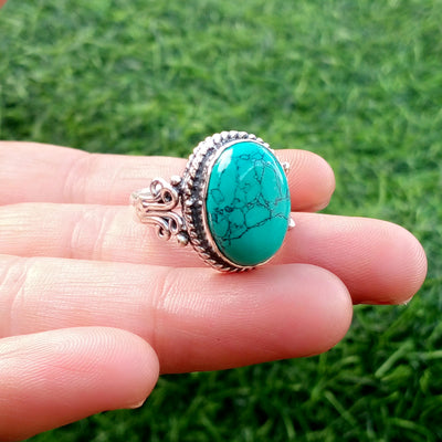 Oval Turquoise Ring in 925 Sterling Silver