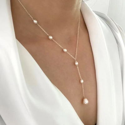 Retro Pearl Pendant Necklace